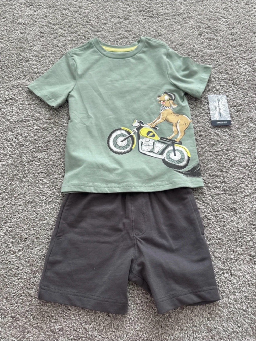 NWT Tommy Bahama Toddler Boys Two Piece Shirt and Short Set - Size 4T